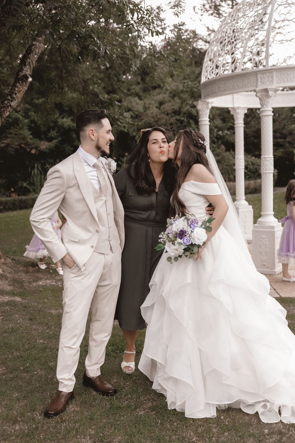 Ritual details, handfasting cords and vows
